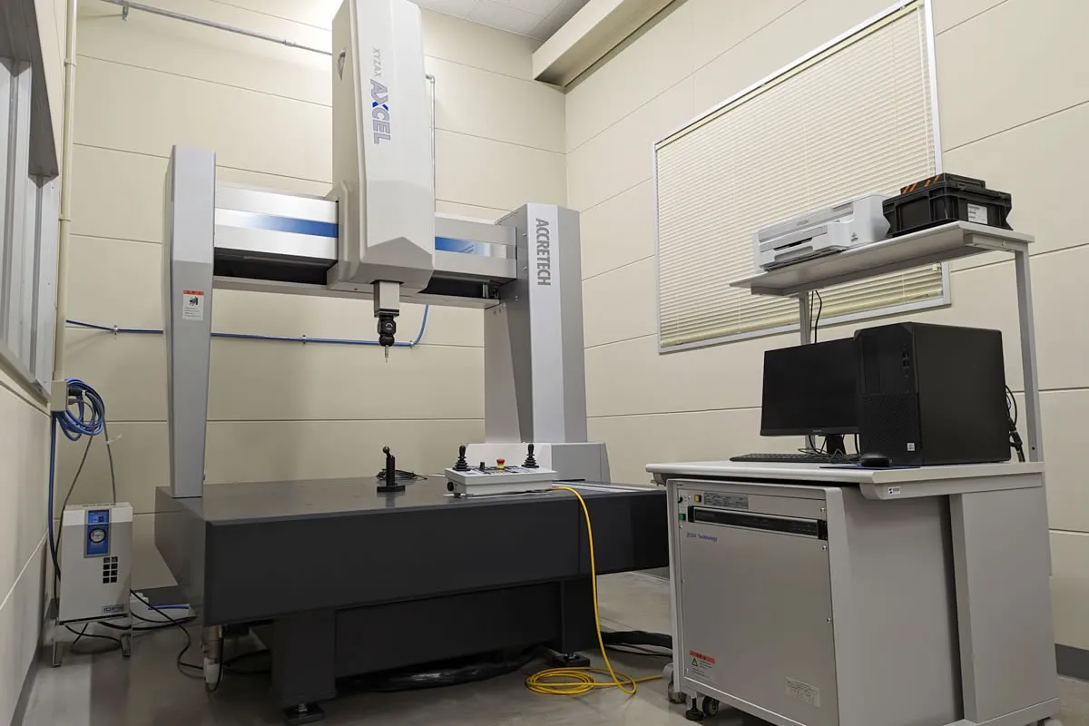 三次元座標測定器